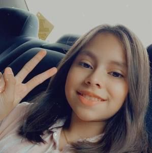 Meet your Posher, Iris